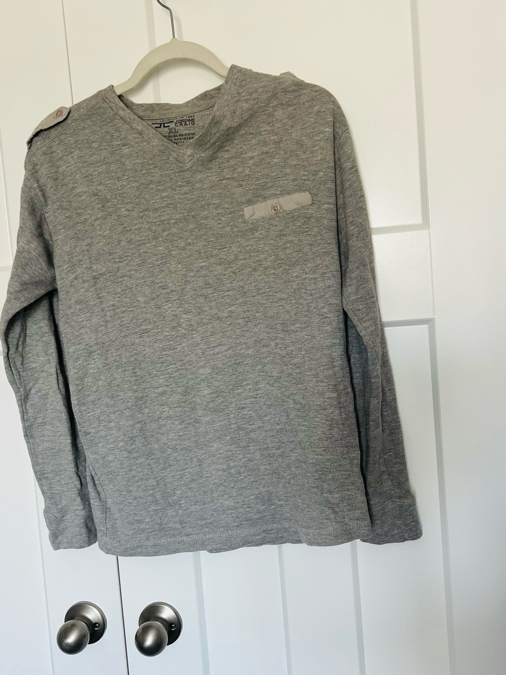 Jordan Craig Men's Heather Gray V-Neck Long Sleeve Shirt